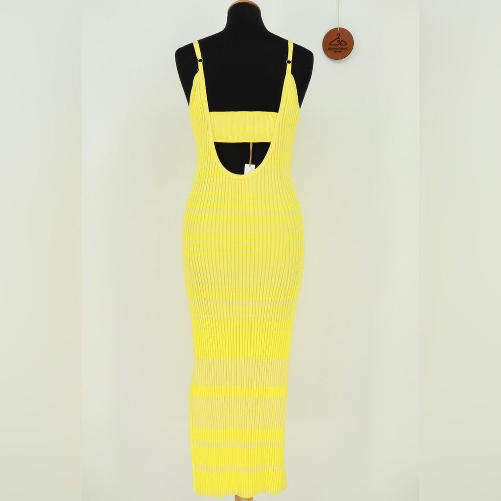 HOUSE‎ OF HARLOW 1960 Ribbed Knit Dress with Side Slit - Picture 4 of 11